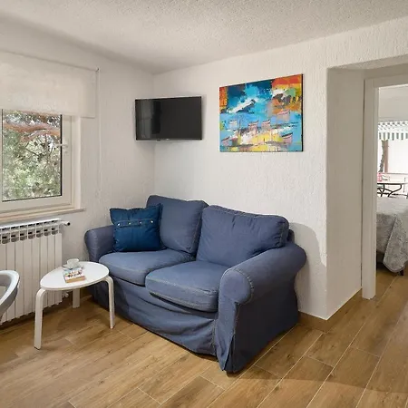 Biserka Apartment *