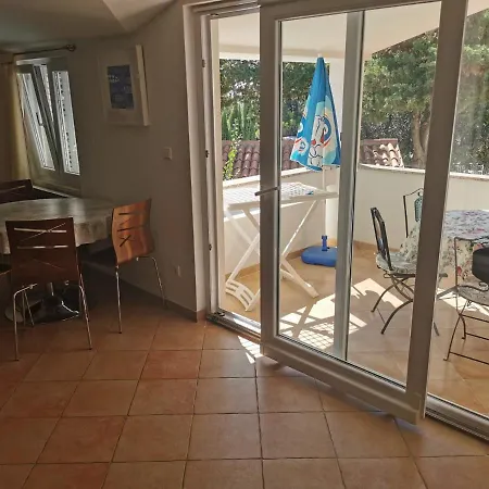 Apartment Biserka